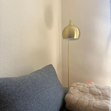 Emilias An Der Prinzenquelle Mit Herkules Blick